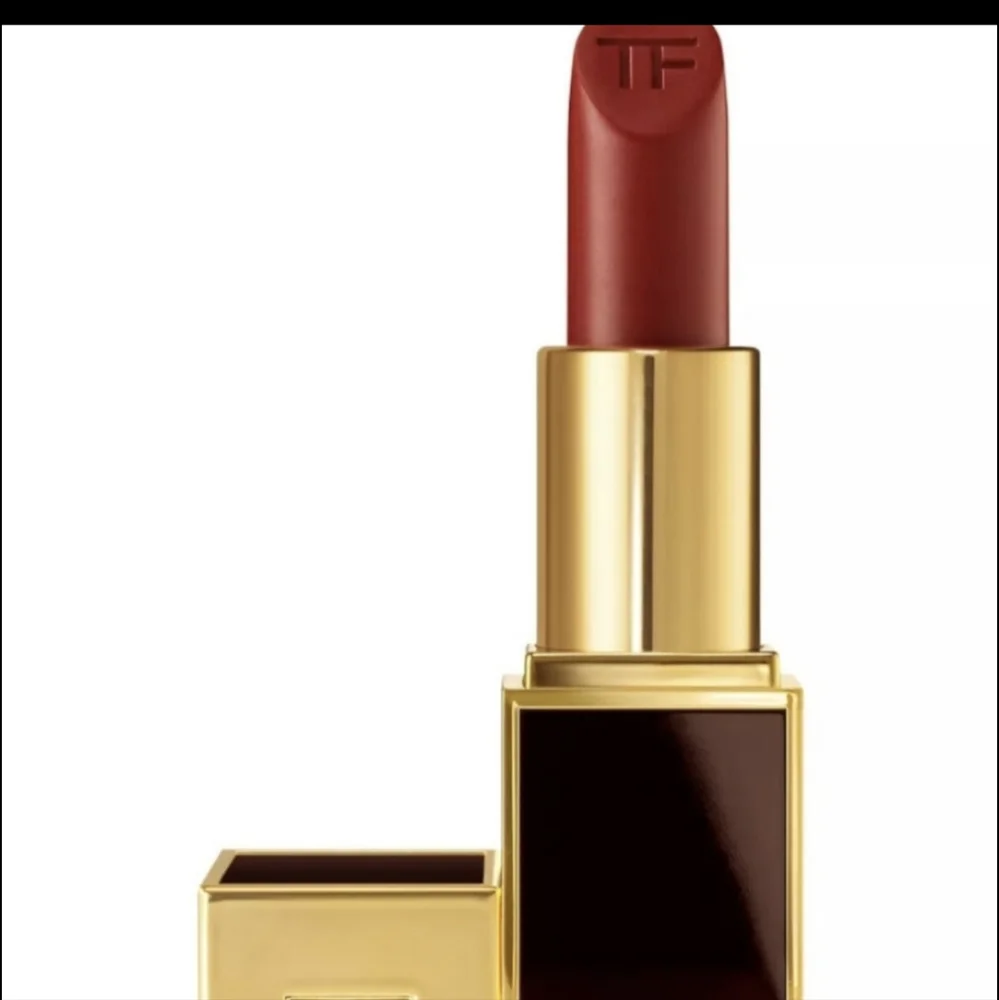 host pick🥳🔥Tom Ford🔥 Night Porter matte red Lipstick full size